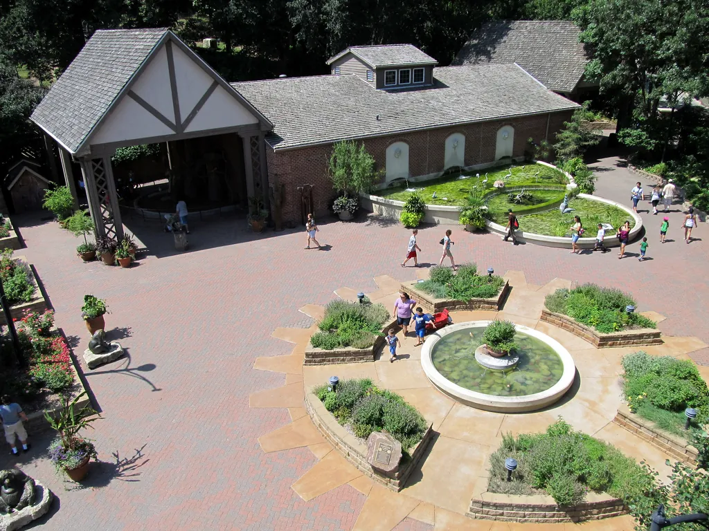 Omaha's Henry Doorly Zoo & Aquarium