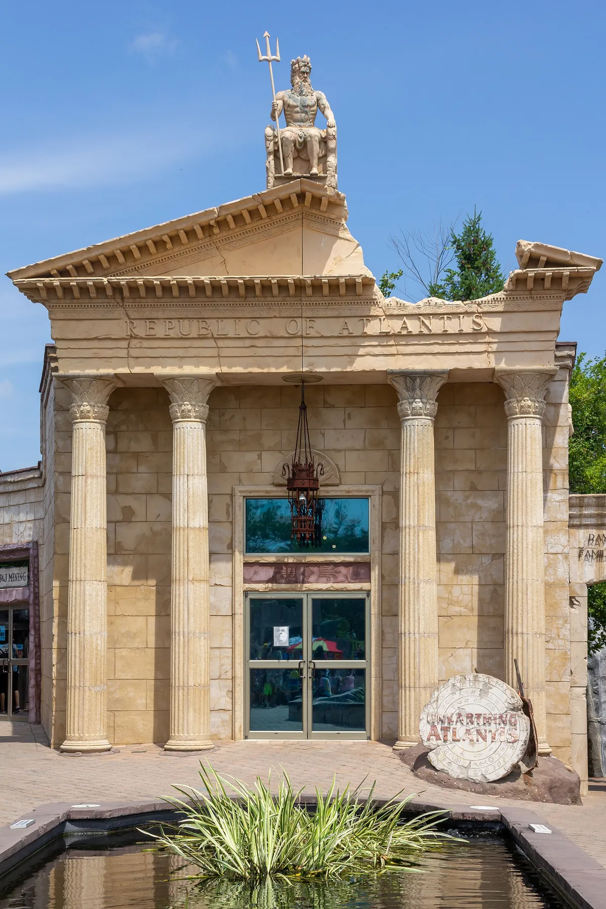 Long Island Aquarium and Exhibition Center