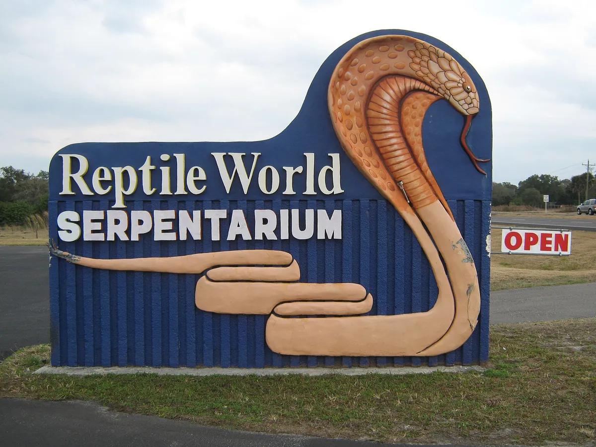 Reptile World Serpentarium