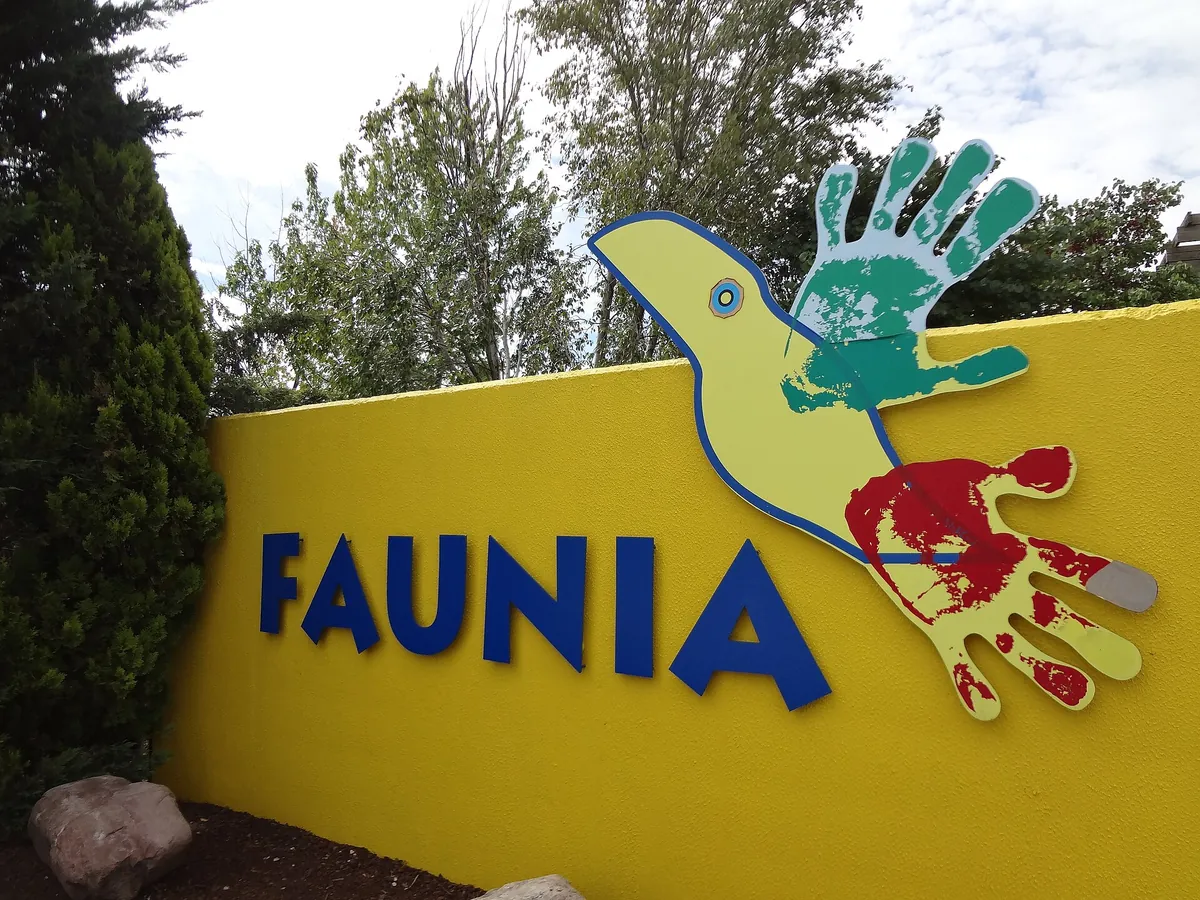 FAUNIA