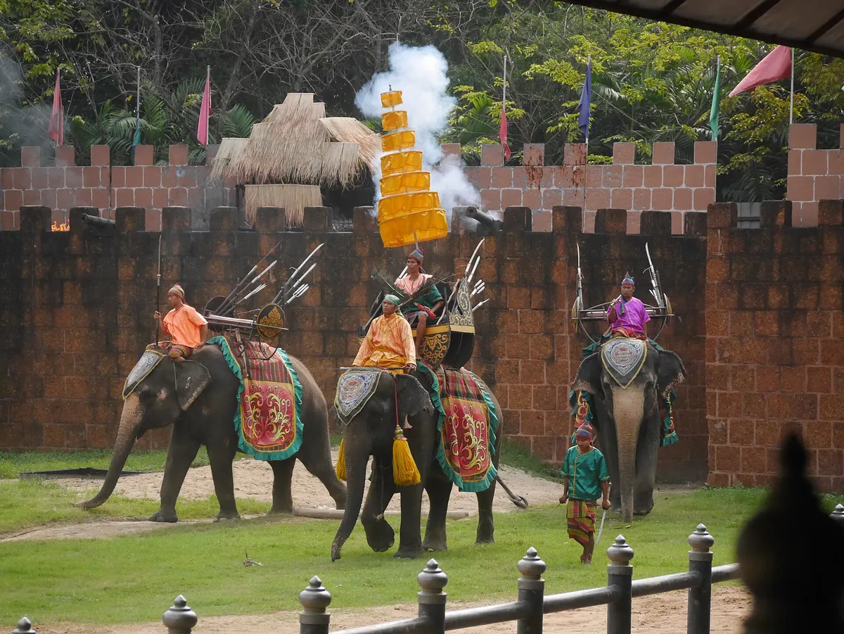 Samphran Elephant Ground & Zoo