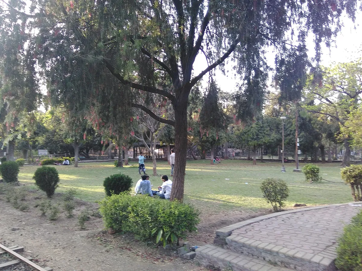 Siddharth Garden and Zoo