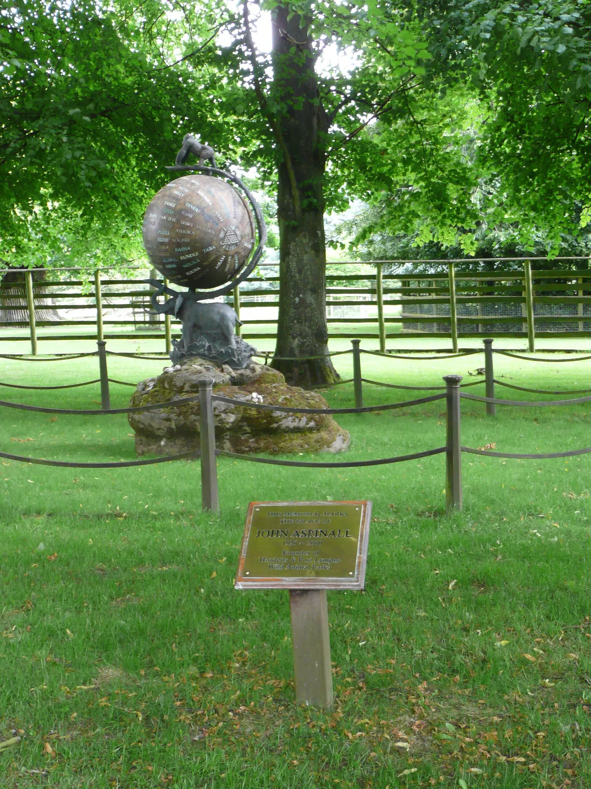 Howletts Wild Animal Park