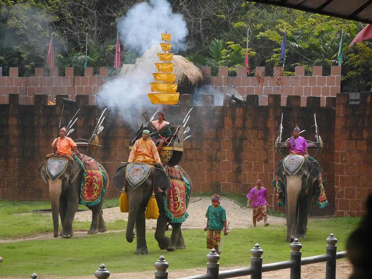 Samphran Elephant Ground & Zoo